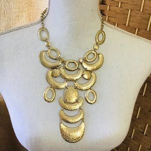 🌸SPRING SALE🌼CHICO hammered gold plate necklace